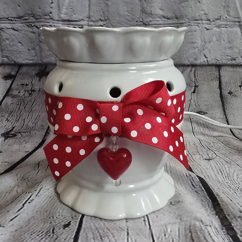 Sentsy Valentine Full-Size Scentsy Warmer Premium